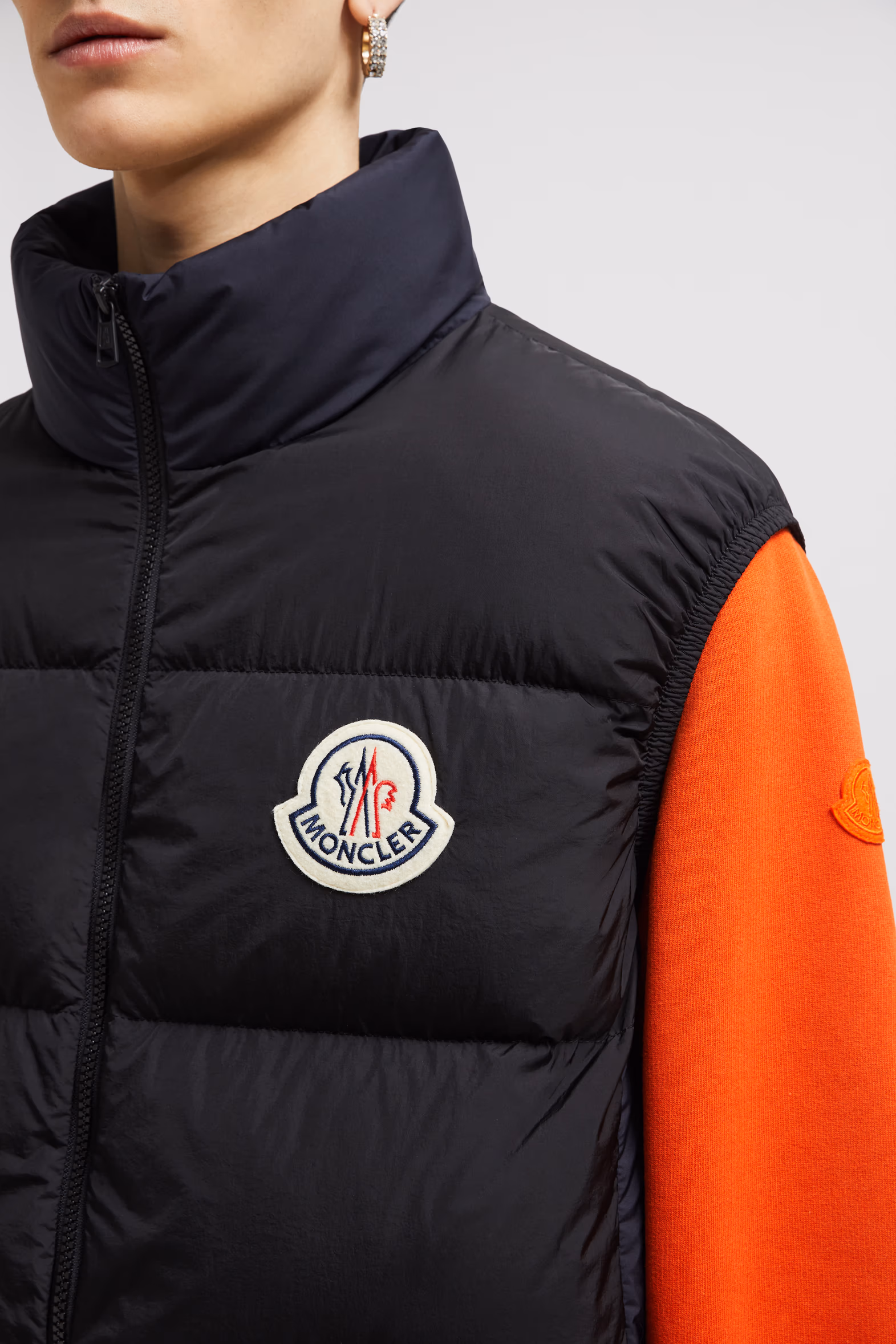 Almaz Down Vest Men Black & Navy Blue Moncler 7